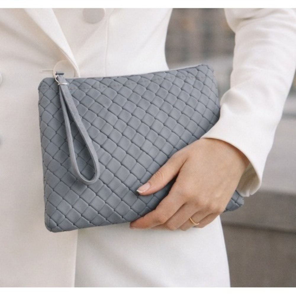 Rachel Zoe Gray Woven Textured Faux Leather Wristlet Clutch Bag‎